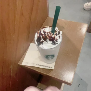 本日21時出勤ですの写真1枚目