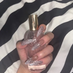 おひさしぶりのりんですの写真1枚目