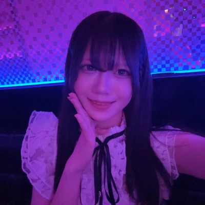 髪型とドレスをイメチェンしてみました✨️