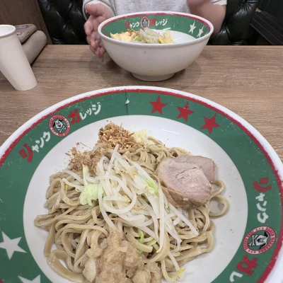 こんばんは‼️みかです😳