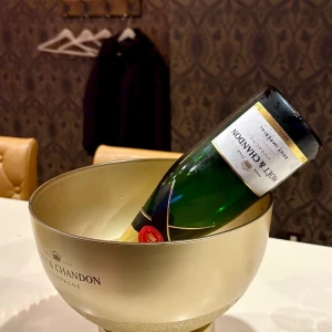 21:00くらいからいるはず🐈‍⬛の写真1枚目