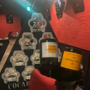 🍾🖤の写真1枚目