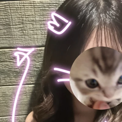 うな21:00から出勤してます🐰🙇🏻‍♀️今月は沢山出勤しているので遊びに来てください✌🏻🌷