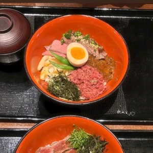 お肉食べたの写真1枚目