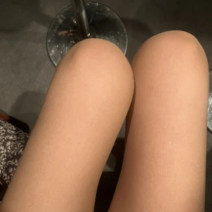 出勤！おはよー🥹の写真1枚目