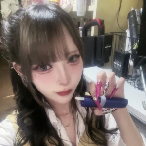 れいかです！！出勤してまあす😽制服コスプレ〜お願いします🥰の写真1枚目