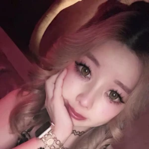 こんばんはー♪いよなだよん😊の写真1枚目