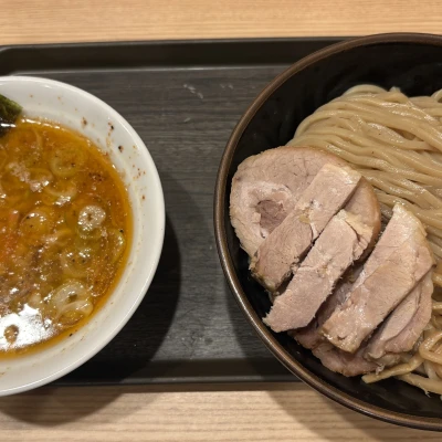 人生初つけ麺食べた🍜