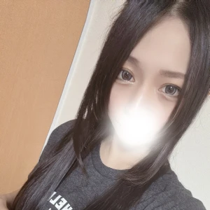 22時出勤です|´-`)ﾁﾗｯの写真1枚目
