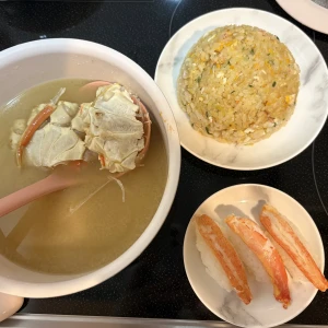 クレーンゲームで蟹取れたから蟹づくし🦀の写真1枚目