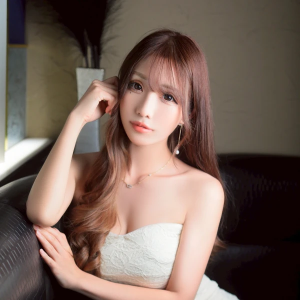 松山キャバクラ「ブイオキナワ」