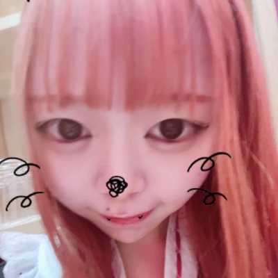 いま黒髪だけど、ピンク髪のときの！！