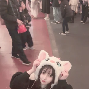 明日から12月なの信じられる？？？(辛)の写真1枚目