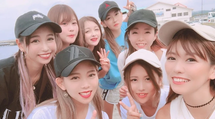 女の子たちの表情が良い!サークル合宿のようで楽しそう!