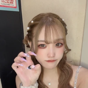 久々20時からいるよ🐬の写真1枚目