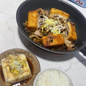 タイトル:大食いゆかﾁｬﾝ🍚‼️の写真2枚目