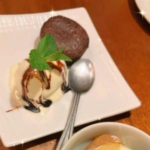 仕事前に友達とご飯食べにいってきた😋の写真3枚目