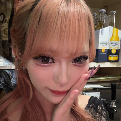 れいかでーちいまーす😽髪の毛の色変えたに🥺のもーん