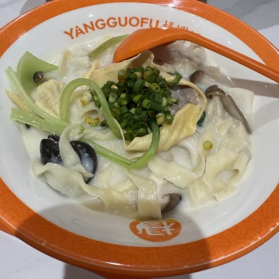 こんにちは、ゆりあです