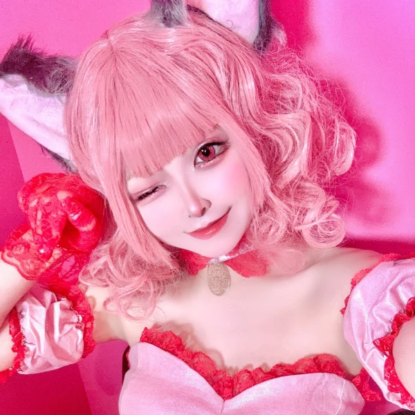 綾瀬アニメカフェ&コスプレバー ロビンソン「ロビンソン」