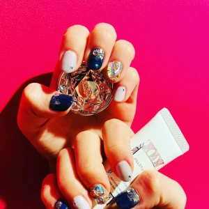 実はネイリストな人💅🙋‍♀️の写真1枚目