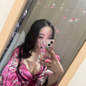 今日は色ちがい🩷でもピンク好きだからピンクの写真1枚目