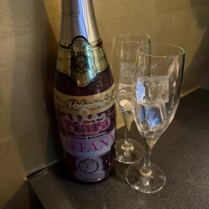 こんにちは、ゆりあですの写真1枚目