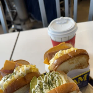 こんにちは、ゆりあですの写真1枚目