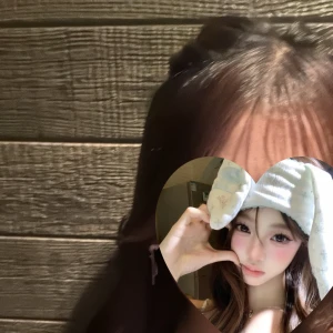 かなちゃん今日可愛いので来てください😽💕の写真1枚目