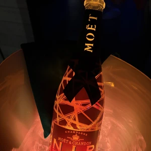 ソウメイとモエピカどっちも好きなシャンパン🥂🍾の写真2枚目