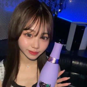 今日20:00~🥂🩷の写真1枚目