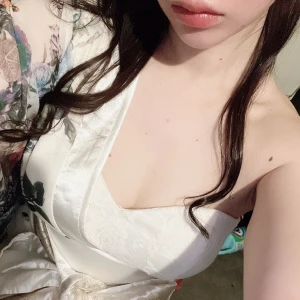 あやかです🍑の写真1枚目