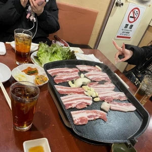 久しぶりのサムギョプサル～🇰🇷🫶💕の写真1枚目