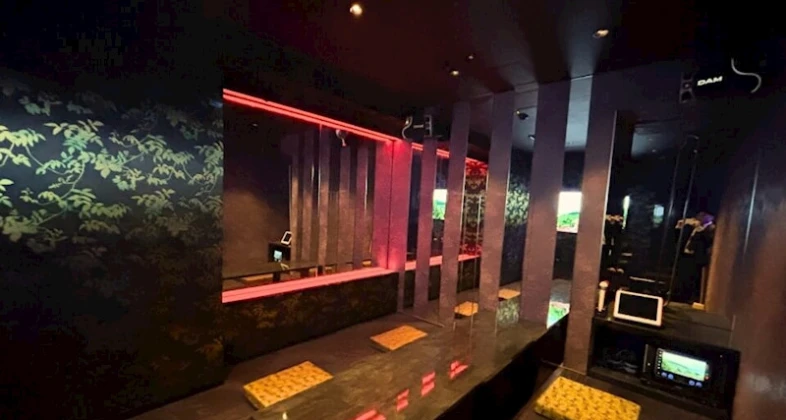 仙台・国分町キャバクラ「クラブウルス」