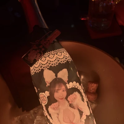 本日20(月) 20:00出勤❣️ラストビキニ👙