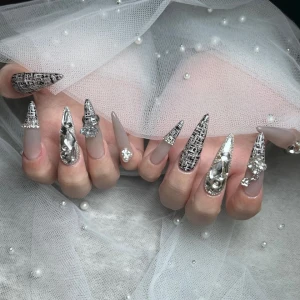 ツイードネイル🖤の写真1枚目