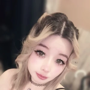 こんばんはー♪いよなだよー♡の写真1枚目