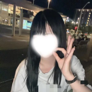 メッセージ性の高すぎるTシャツは控えた方がいいとどこかで聞きましたが、メッセージ性のあるTシャツしか持ってません。の写真1枚目