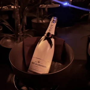 自前のパジャマ着てるよ〜>_< ♡の写真1枚目