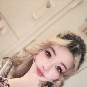 こんばんはー♪いよなだよー！！の写真1枚目