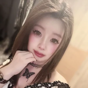 こんばんはー😉いよなだよー😊の写真1枚目