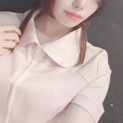 ㌨です！今日はナースです💉