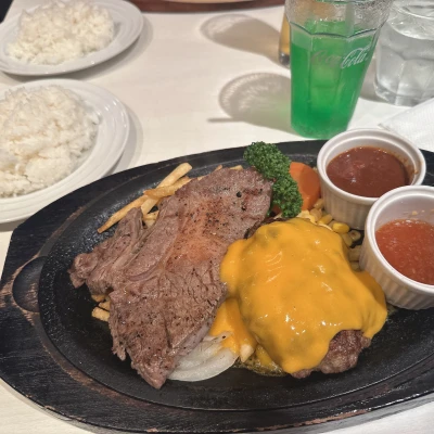 ステーキ食べたーーー