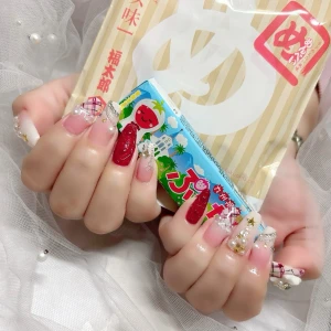 錦糸町ガールズバーTiffanyのあんずです🍒の写真1枚目