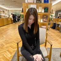 あやな