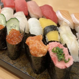 1/6(火) 21時半からいます🪵の写真1枚目