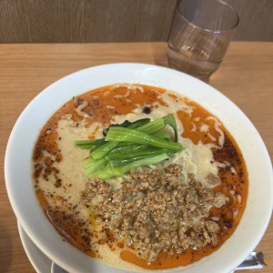 4/25(土)22時からいます🌅の写真1枚目