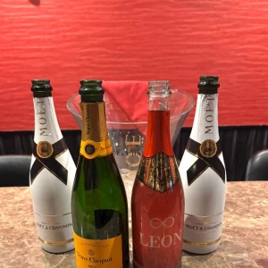 😭🍾の写真1枚目