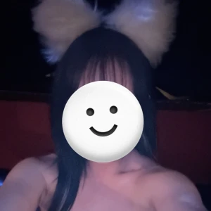 今日も出勤ー！コスプレです🐈🐾の写真1枚目
