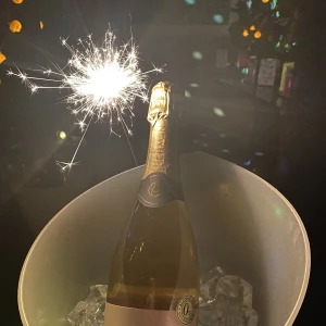Yさんがサプライズでピエール・ロゼいただきました🍾🤍の写真1枚目